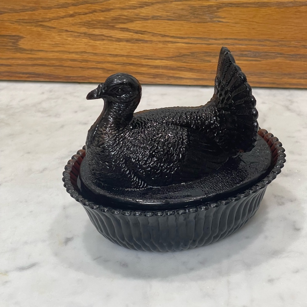 Rare Vintage Boyd Glass Turkey on Nest